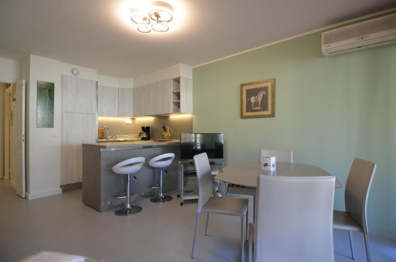 Appartement 3 Personnes Avec Coin Nuit Avec Terrasse Et Parking Quartier Du Port De Nice Niza Exterior foto